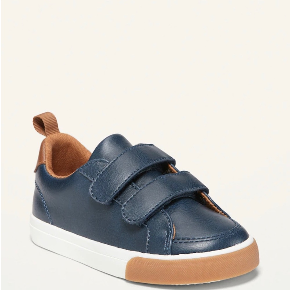 Sold! Toddle shoes size 6 - Picture 2 of 5